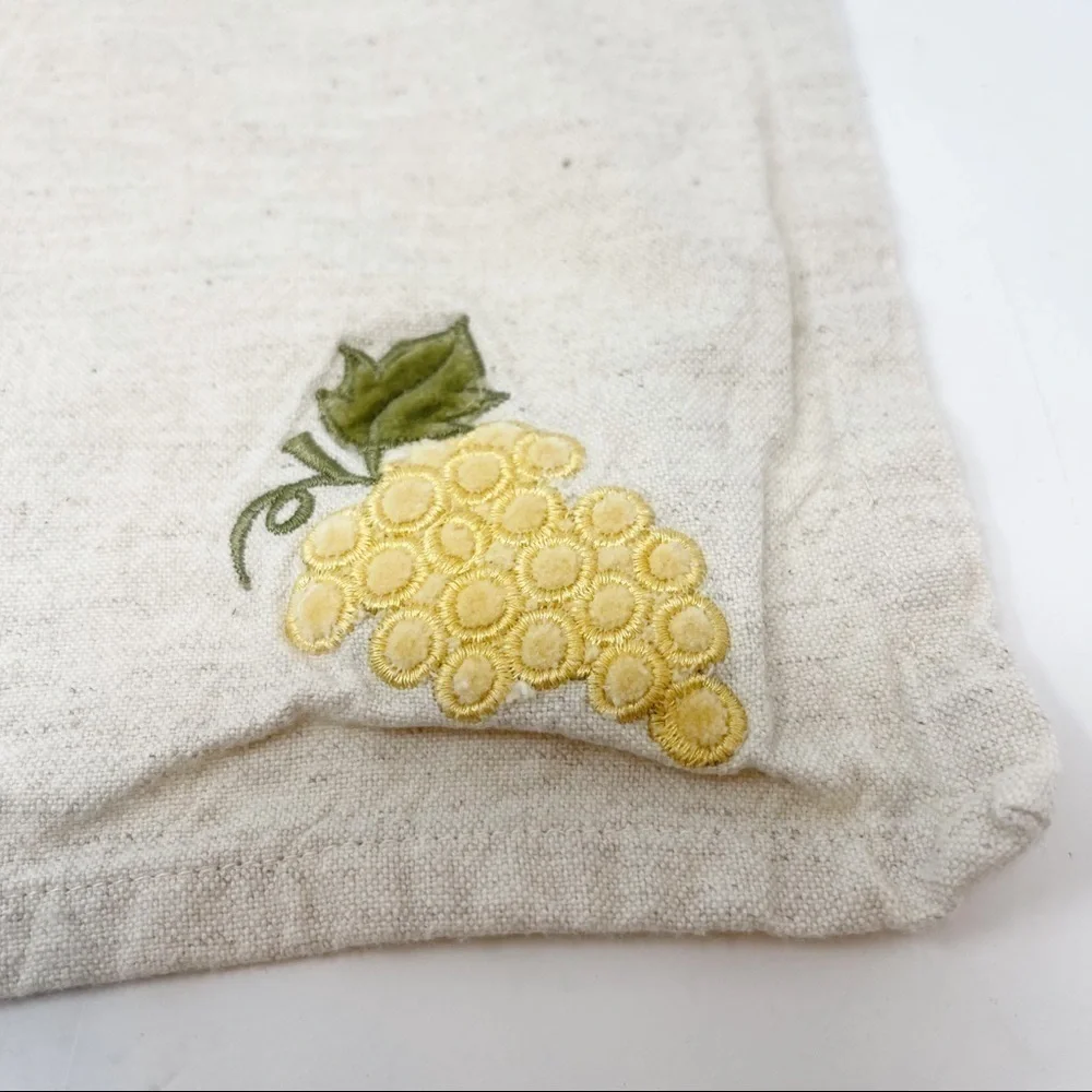 POTTERY BARN Set Of 5 Beige Grape Linen Napkins